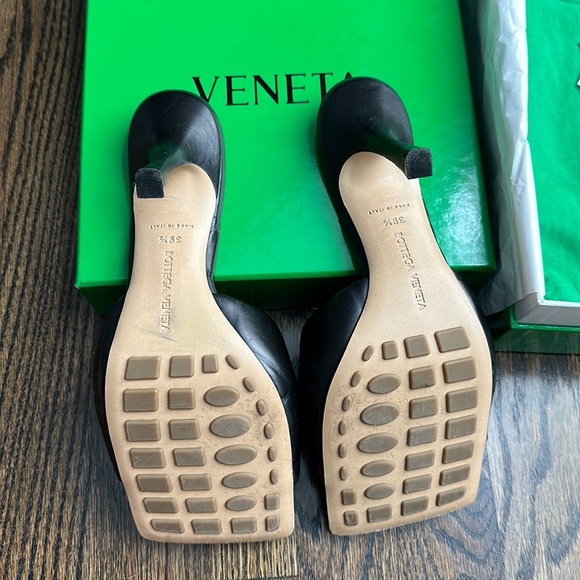 Bottega Veneta Leather Slides - Picture 9 of 10